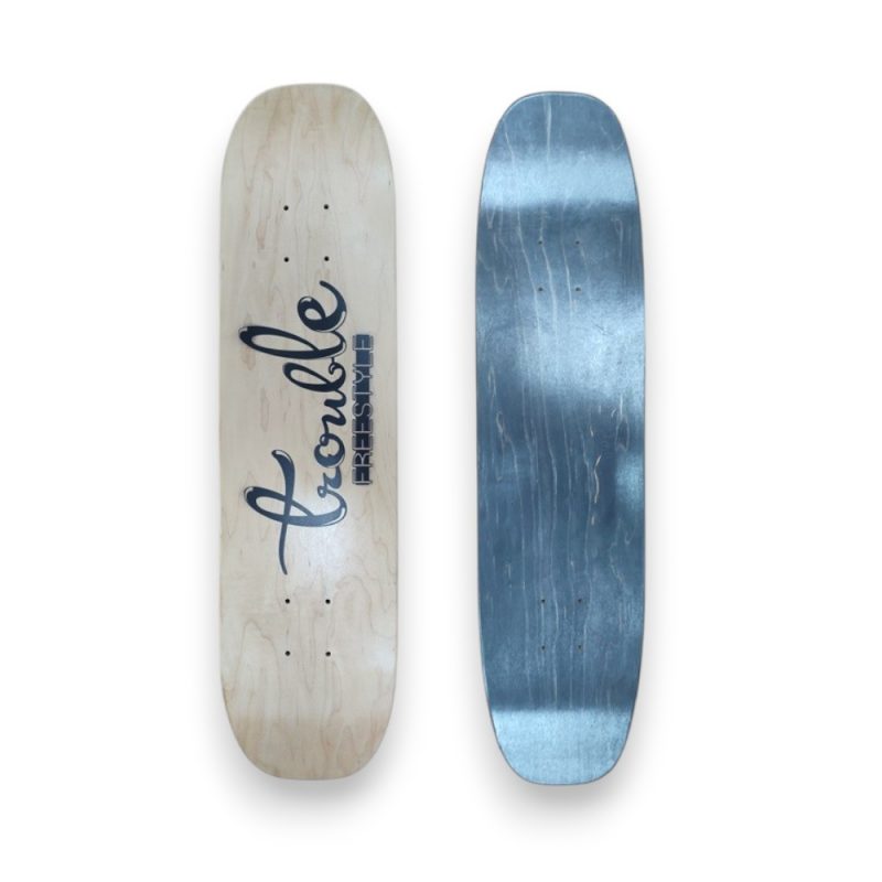 Tabla de Skate Freestyle Trouble Black Logo
